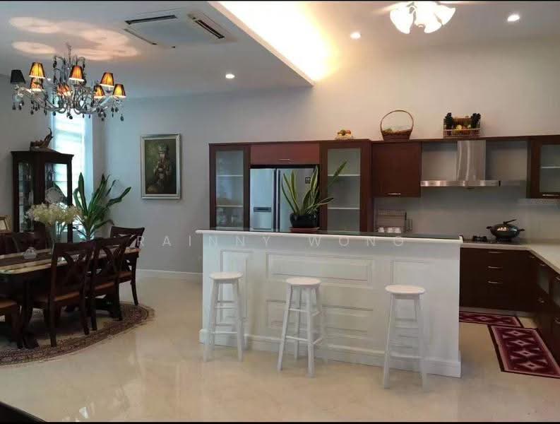 Bungalow House for Sale in Batu Ferringhi (Penang) - Rainny Wong - Dining Room - PropertyGuru.com.my