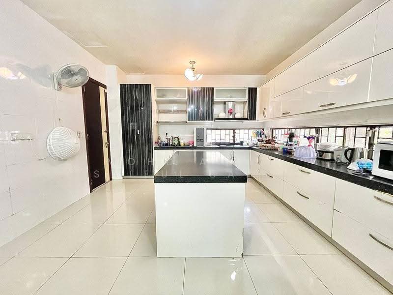Rumah Berkembar untuk Dijual di Taman Tropika 2 (Kajang) - Mohd Aizat Saiful Bahri - Kitchen - PropertyGuru.com.my
