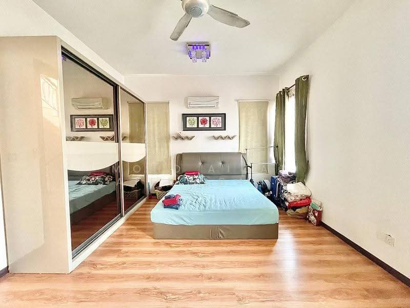 Rumah Berkembar untuk Dijual di Taman Tropika 2 (Kajang) - Mohd Aizat Saiful Bahri - Bedroom - PropertyGuru.com.my