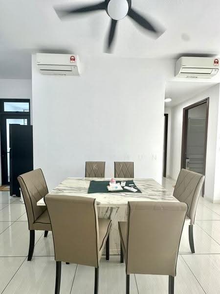Condominium for Rent at Queens Residences Q1 @ Queens Waterfront - Gan Chun Kai - Dining Room - PropertyGuru.com.my