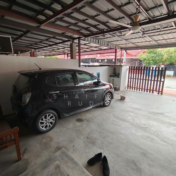 1-storey Terraced House for Sale in Seksyen 30 (Shah Alam) - Shaiful Rudy - PropertyGuru.com.my