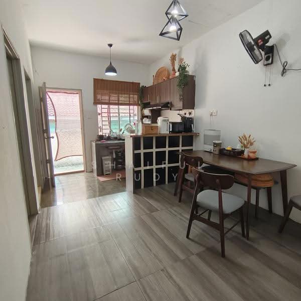 1-storey Terraced House for Sale in Seksyen 30 (Shah Alam) - Shaiful Rudy - PropertyGuru.com.my