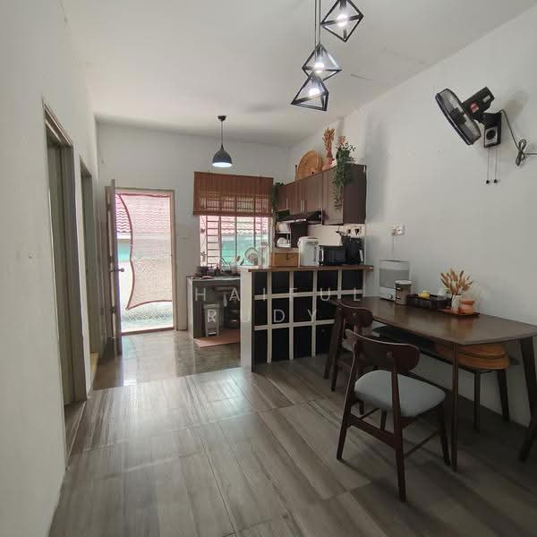 1-storey Terraced House for Sale in Seksyen 30 (Shah Alam) - Shaiful Rudy - PropertyGuru.com.my