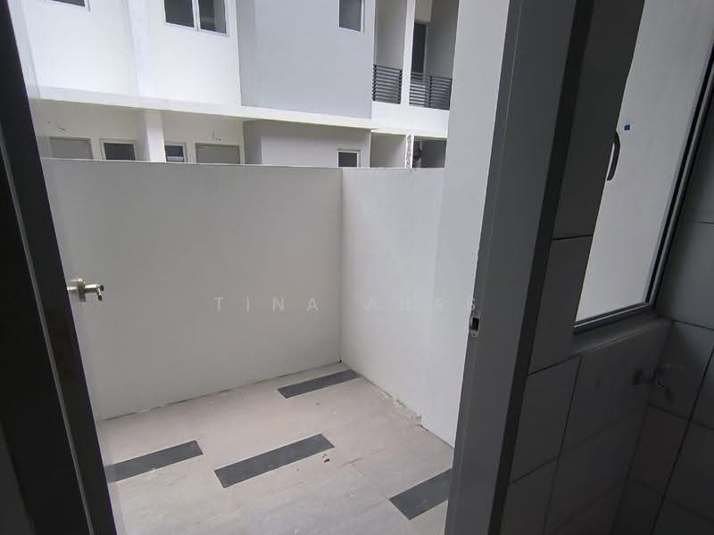 2-storey Terraced House for Rent in Amverton Hills (Sungai Buloh) - Tina Abas - Exterior - PropertyGuru.com.my