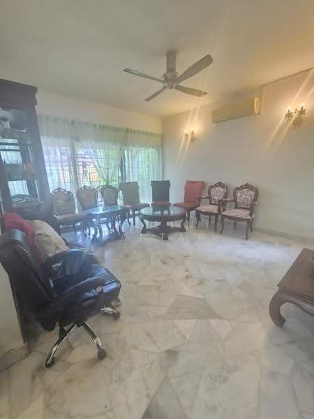Rumah Berkembar untuk Dijual di Damansara Heights (Kuala Lumpur) - Shalini Kantan - Living Room - PropertyGuru.com.my