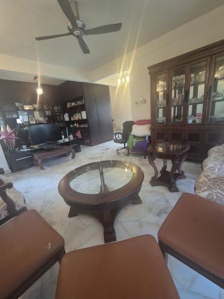 Rumah Berkembar untuk Dijual di Damansara Heights (Kuala Lumpur) - Shalini Kantan - Living Room - PropertyGuru.com.my