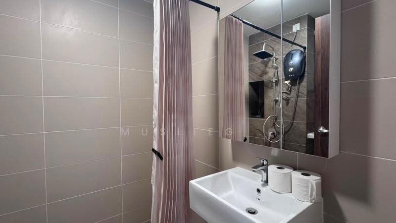 Service Residence for Rent at Veranda Residence - Muslieg . - Bathroom - PropertyGuru.com.my