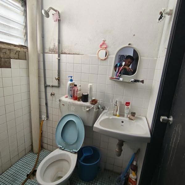 2-storey Terraced House for Sale in Taman Kosas (Ampang) - Shaiful Rudy - PropertyGuru.com.my