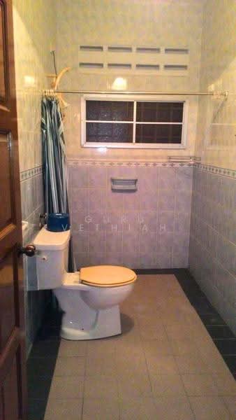 Bungalow House for Sale in Seri Manjung (Perak) - Guru Vethiah - Bathroom - PropertyGuru.com.my