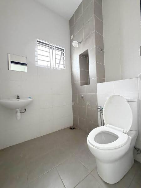 2-storey Terraced House for Sale in Setia Alam (Selangor) - Lucas Ng - Bathroom - PropertyGuru.com.my