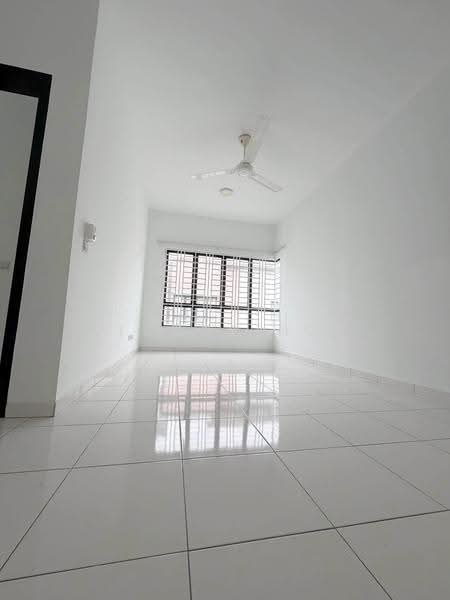 2-storey Terraced House for Sale in Setia Alam (Selangor) - Lucas Ng - Living Room - PropertyGuru.com.my