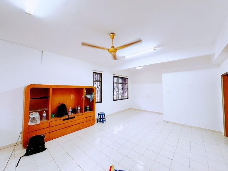 2-storey Terraced House for Rent in Taman Setia Indah (Tebrau) - Ray Wong - Living Room - PropertyGuru.com.my