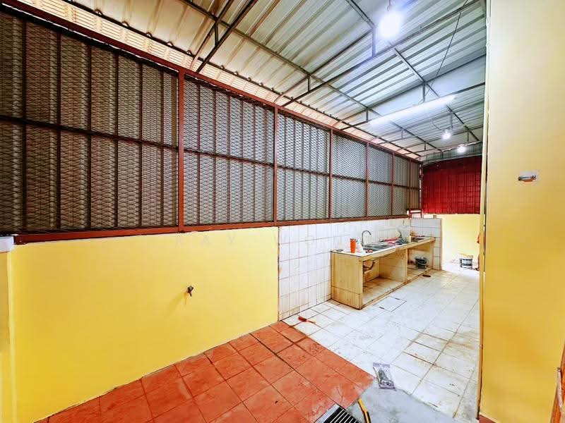 2-storey Terraced House for Rent in Taman Setia Indah (Tebrau) - Ray Wong - Kitchen - PropertyGuru.com.my