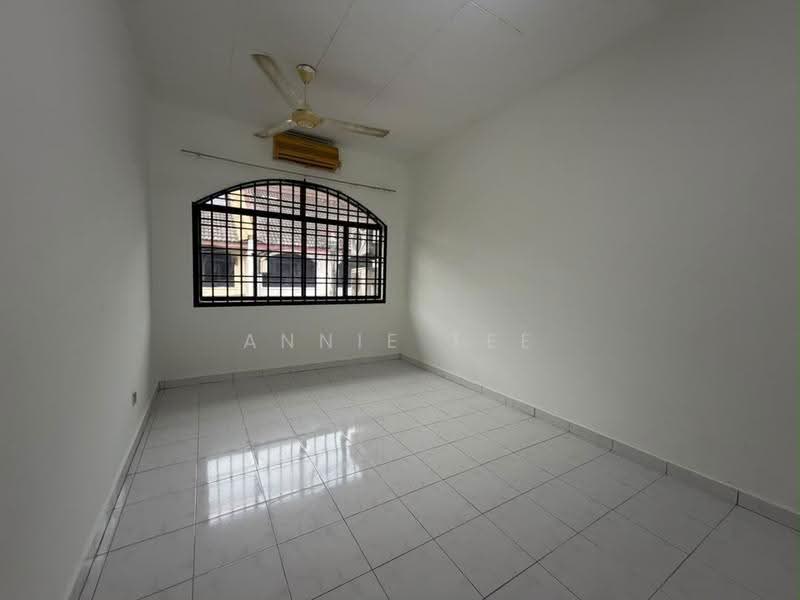 Rumah Teres 2-Tingkat untuk Disewa di Taman Bukit Mewah (Tampoi) - Annie Tee - PropertyGuru.com.my