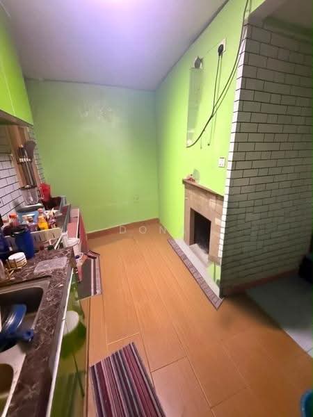Rumah Teres 2-Tingkat untuk Dijual di Taman Puteri Wangsa (Ulu Tiram) - Dona - Kitchen - PropertyGuru.com.my