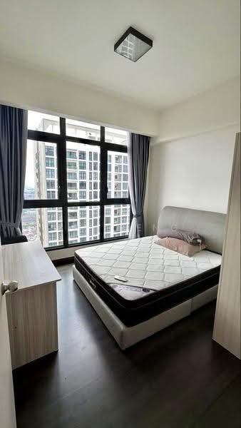 Kediaman Servis untuk Dijual di 28 Boulevard - Wei Meng - Bedroom - PropertyGuru.com.my