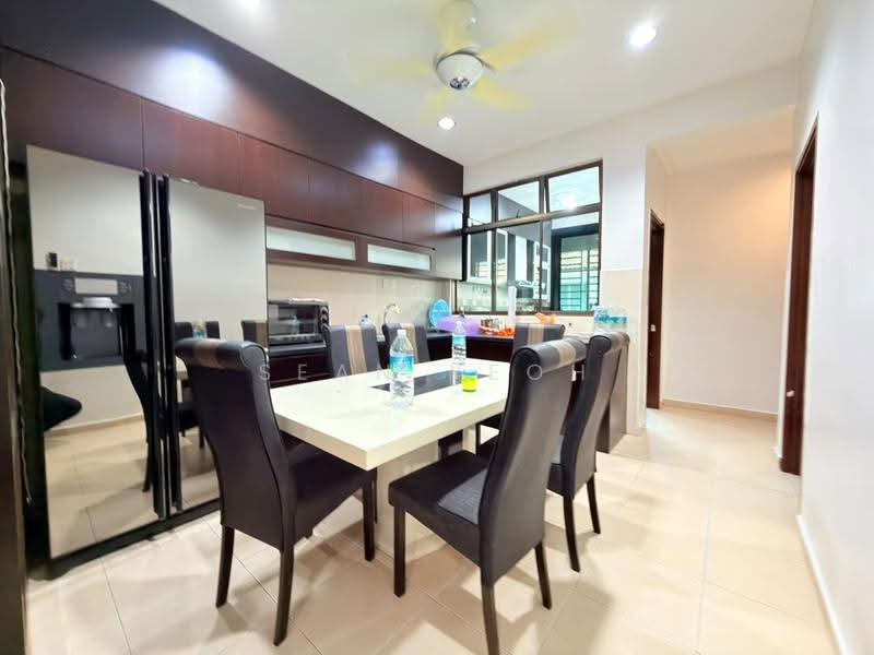 Rumah Teres 2-Tingkat untuk Dijual di Taman Pulai Flora (Skudai) - Sean Yeoh - Dining Room - PropertyGuru.com.my