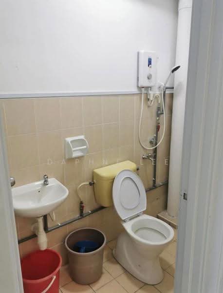 Pangsapuri untuk Disewa di Lake View Suites - Daphne Lee - Bathroom - PropertyGuru.com.my