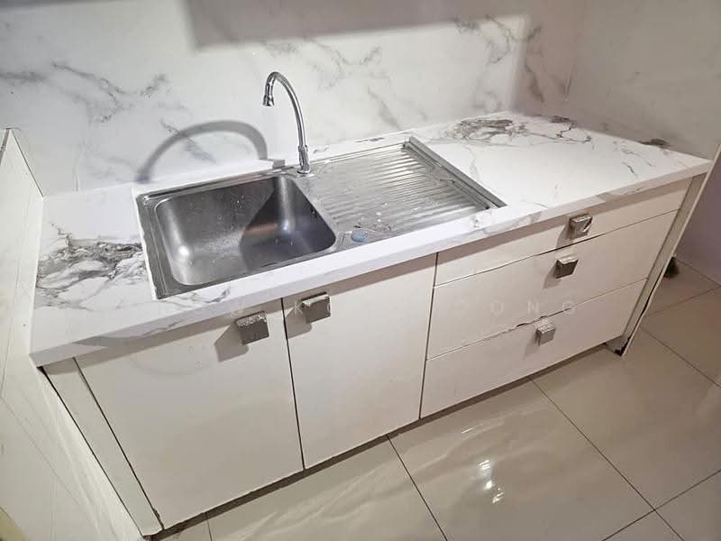 Kondominium untuk Disewa di The Zest @ Kinrara 9 - Chow Kok Toong - Kitchen - PropertyGuru.com.my