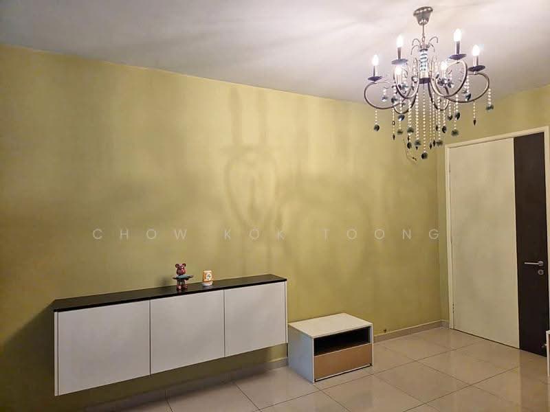 Kondominium untuk Disewa di The Zest @ Kinrara 9 - Chow Kok Toong - Living Room - PropertyGuru.com.my