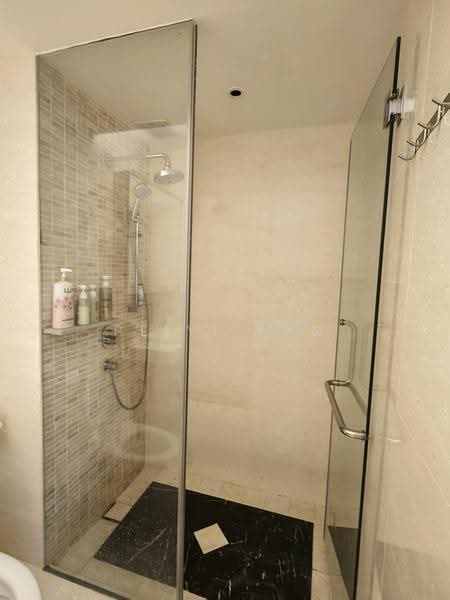 Kediaman Servis untuk Dijual di Pinetree Marina & Resort - PeiYi Tan - Bathroom - PropertyGuru.com.my