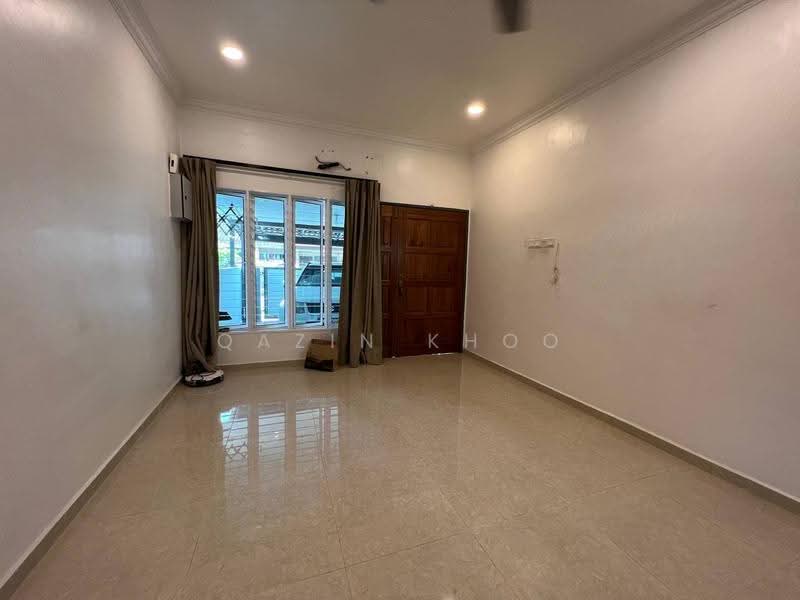 Rumah Teres 1-Tingkat untuk Dijual di Taman Pertama (Ipoh) - Qazin Khoo - Living Room - PropertyGuru.com.my