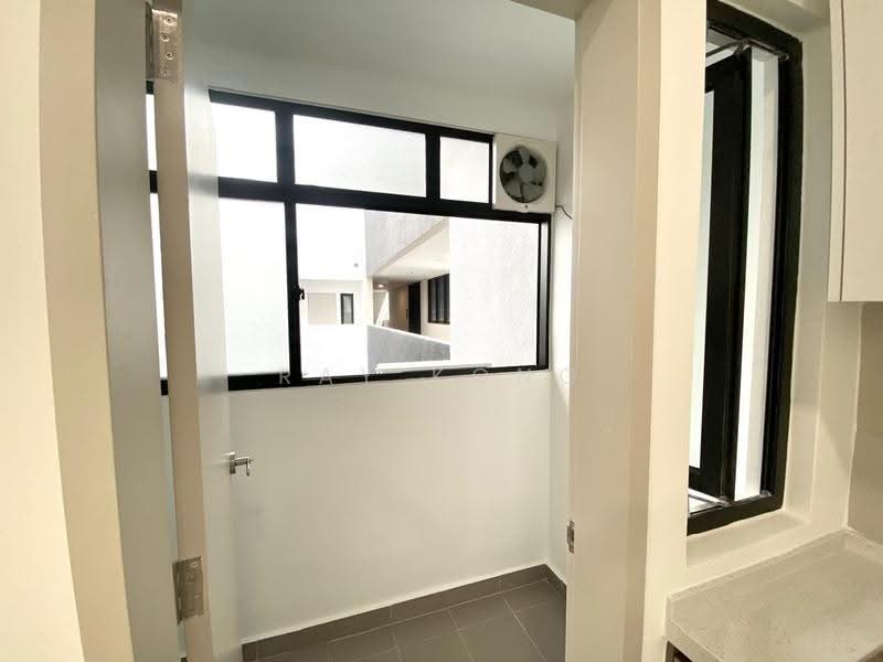 Service Residence for Rent at Residensi Ava @ Kiara Bay - Ray Kong - PropertyGuru.com.my