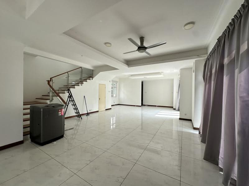 Bungalow House for Sale in Seksyen U13 (Setia Alam) - Jess Tee - Living Room - PropertyGuru.com.my