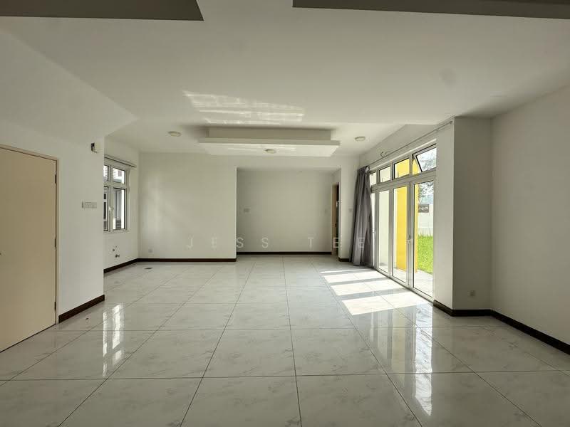 Bungalow House for Sale in Seksyen U13 (Setia Alam) - Jess Tee - Living Room - PropertyGuru.com.my