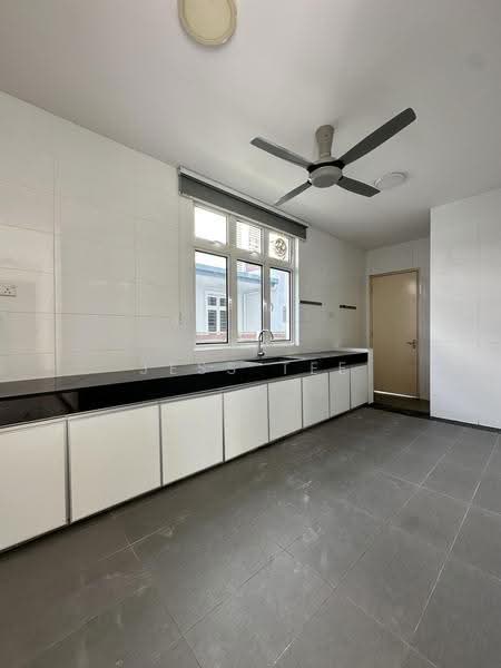 Bungalow House for Sale in Seksyen U13 (Setia Alam) - Jess Tee - Kitchen - PropertyGuru.com.my