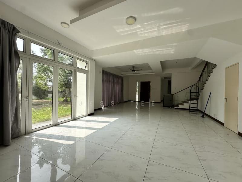 Bungalow House for Sale in Seksyen U13 (Setia Alam) - Jess Tee - Living Room - PropertyGuru.com.my