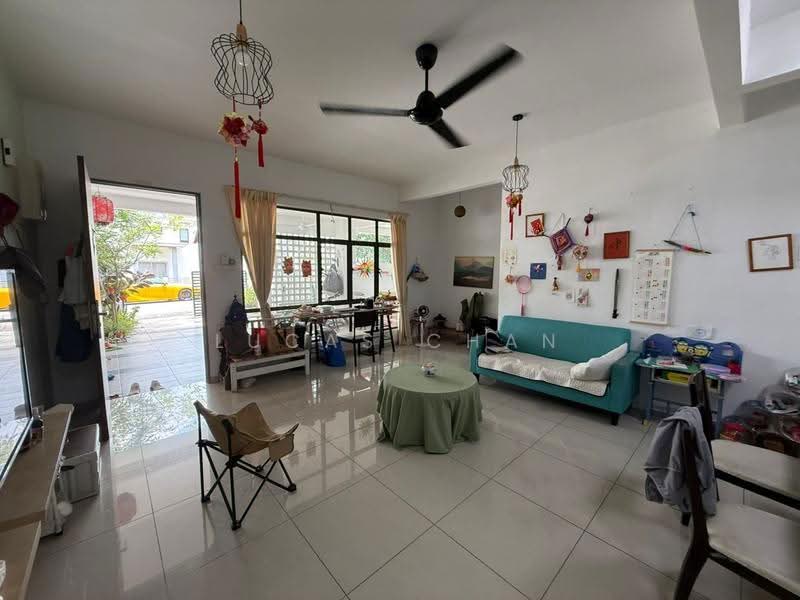 2-storey Terraced House for Sale in Bandar Tasik Puteri (Rawang) - Lucas Chan - Living Room - PropertyGuru.com.my