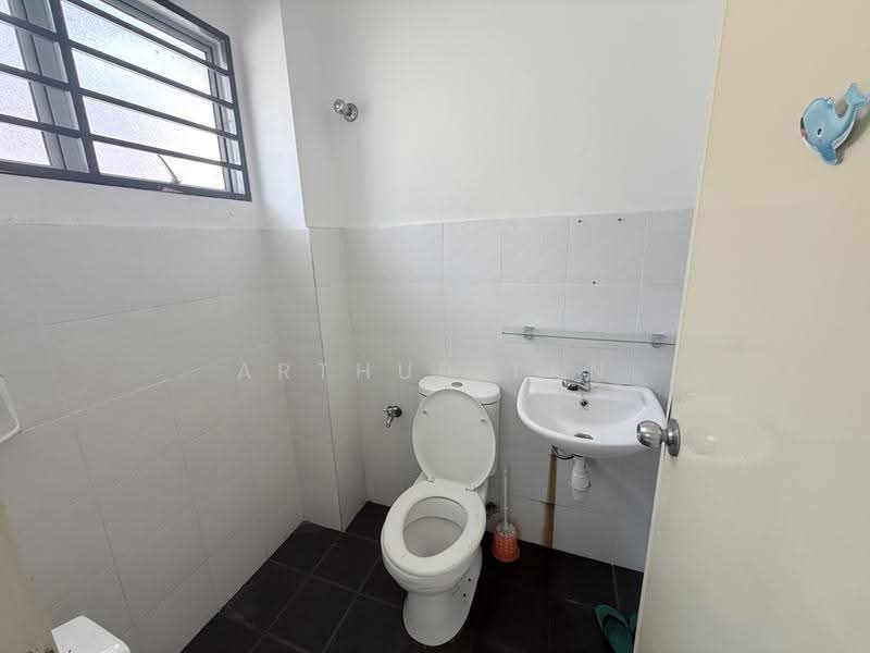 2-storey Terraced House for Rent in Semenyih (Selangor) - Arthur Tan - Bathroom - PropertyGuru.com.my