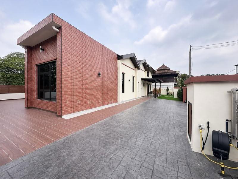 Semi-Detached House for Sale in Kota Damansara (Selangor) - Tarsha Lim - Exterior - PropertyGuru.com.my