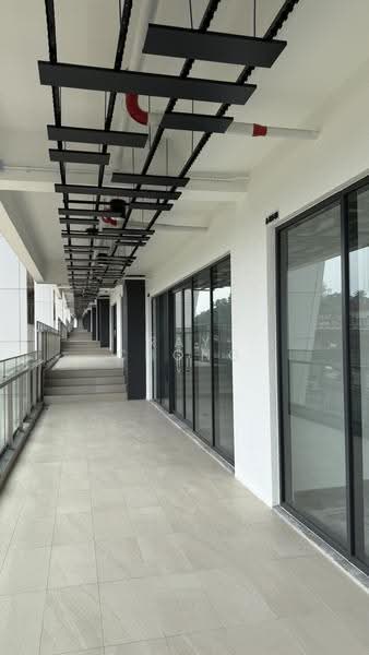 Shop / Office untuk Disewa di BANDAR PUCHONG JAYA (Puchong) - Ray Chong - Corridor - PropertyGuru.com.my