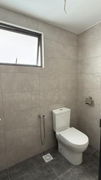 Shop / Office for Rent in BANDAR PUCHONG JAYA (Puchong) - Ray Chong - Bathroom - PropertyGuru.com.my