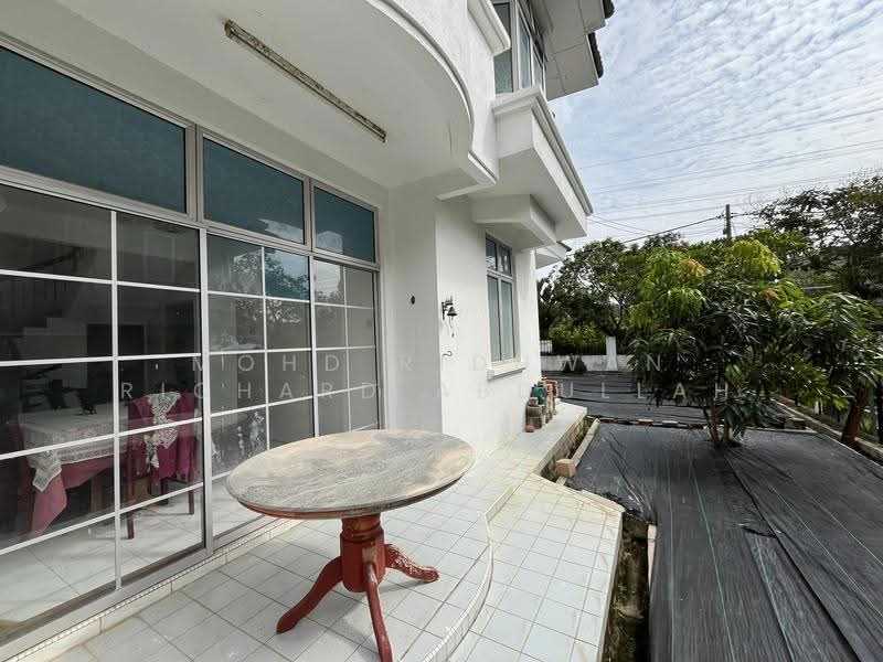 Semi-Detached House for Sale in Taman Dahlia (Sepang) - Mohd Ridhwan Richard Abdullah - PropertyGuru.com.my