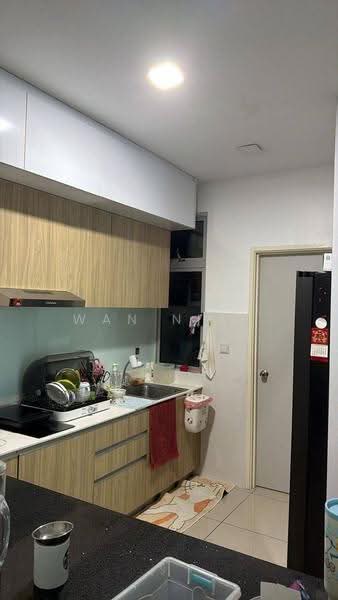 Service Residence for Rent at Meridin Bayvue Serviced Apartment - Wan Ning - Kitchen - PropertyGuru.com.my