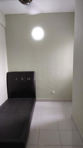 Pangsapuri untuk Disewa di Kemuning Aman - James Loh - Bedroom - PropertyGuru.com.my