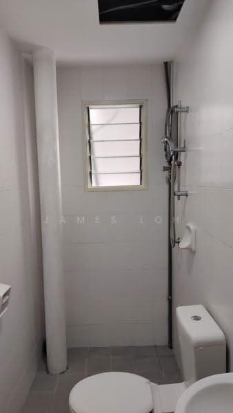 Pangsapuri untuk Disewa di Kemuning Aman - James Loh - Bathroom - PropertyGuru.com.my