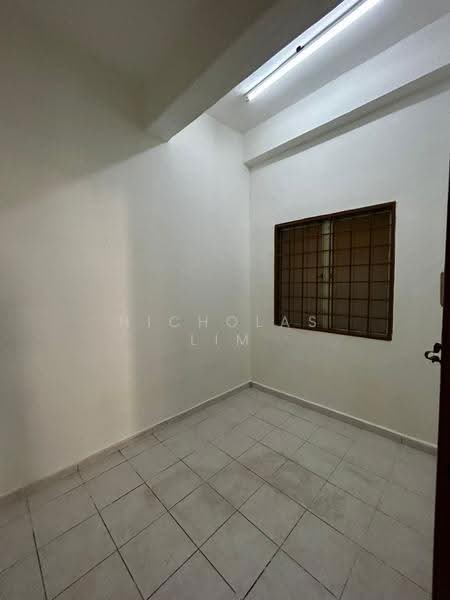 Flat for Sale at Sri Manja Square Petaling Jaya - Nicholas Lim - Interior - PropertyGuru.com.my