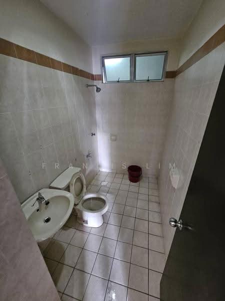 Kondominium untuk Dijual di Impian Heights - Francis Lim - Bathroom - PropertyGuru.com.my