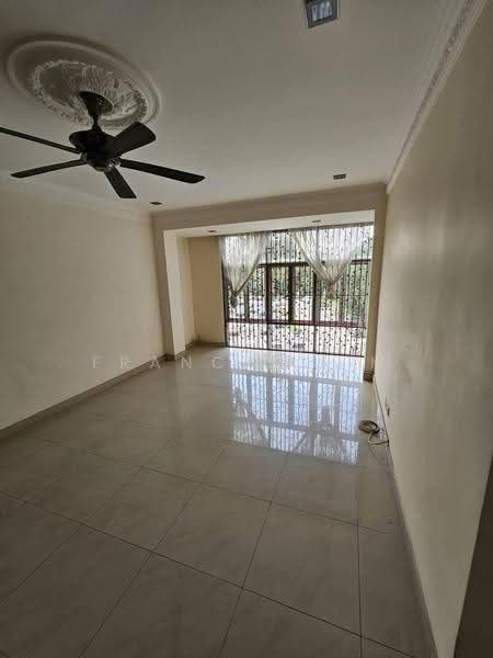 Kondominium untuk Dijual di Impian Heights - Francis Lim - Living Room - PropertyGuru.com.my
