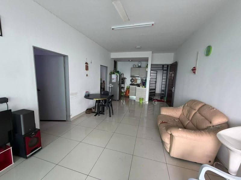 Kondominium untuk Dijual di PARC Regency (Residensi Masai) - Wan Ning - Living Room - PropertyGuru.com.my