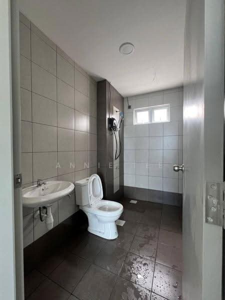 Kediaman Servis untuk Dijual di One 49 Residence - Annie Tee - PropertyGuru.com.my