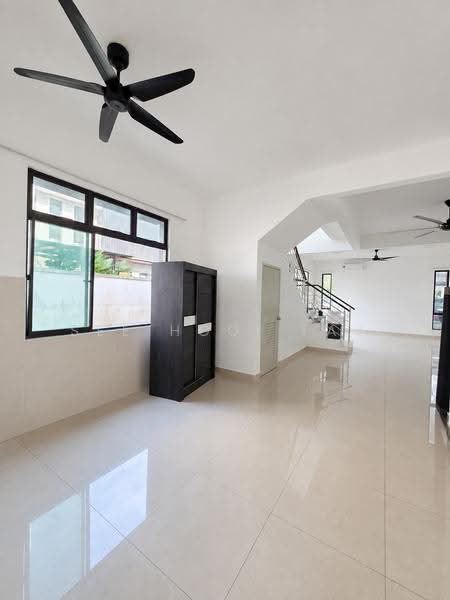 Rumah Berkembar untuk Disewa di Taman Adda Heights (Tebrau) - See Hooi Tay - Living Room - PropertyGuru.com.my
