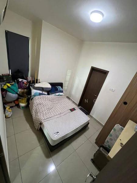 Service Residence for Sale at D'Secret Garden (Pangsapuri Kempas Indah) - Wan Ning - Bedroom - PropertyGuru.com.my