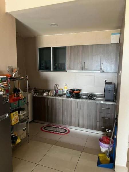 Service Residence for Sale at D'Secret Garden (Pangsapuri Kempas Indah) - Wan Ning - Kitchen - PropertyGuru.com.my