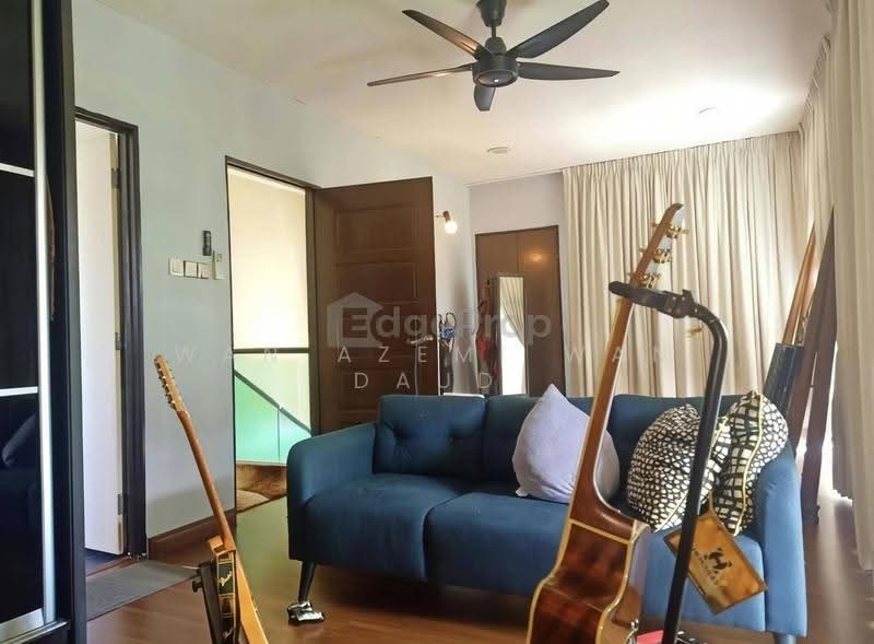 Bungalow House for Sale in Sungai Buloh (Selangor) - Wan Azemi Wan Daud - Living Room - PropertyGuru.com.my
