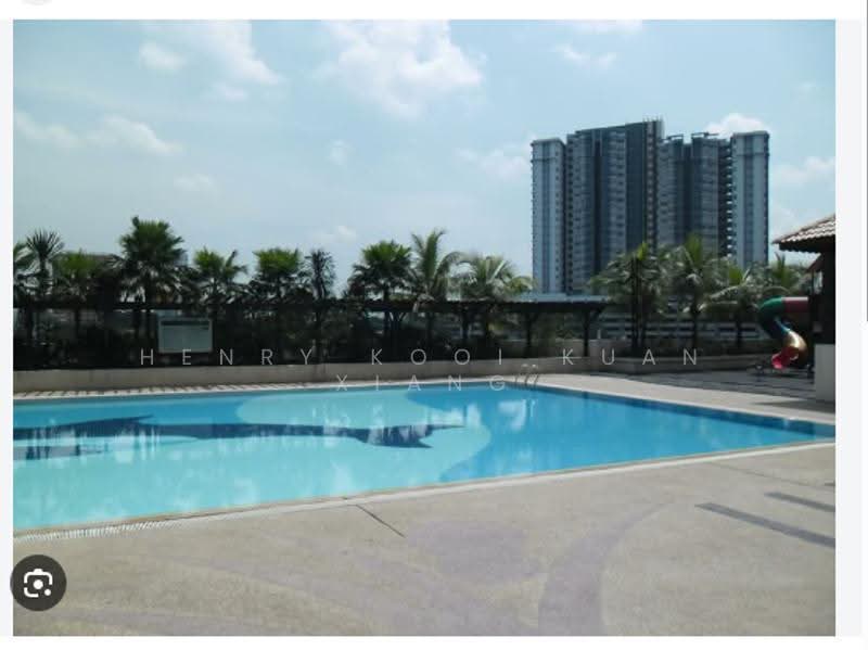 Kediaman Servis untuk Dijual di Putra Majestik - Henry Kooi Kuan Xiang - Exterior - PropertyGuru.com.my
